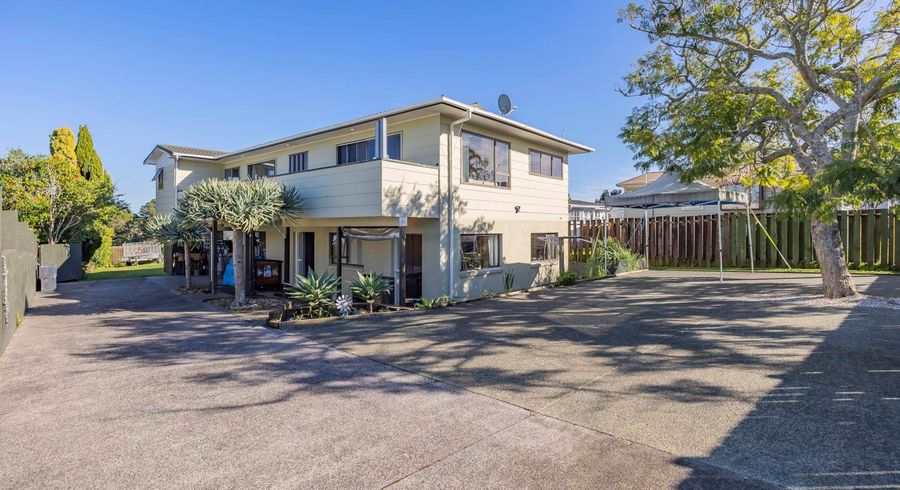  at 27 Luckens Road, West Harbour, Waitakere City, Auckland