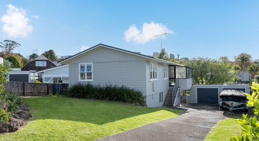  at 9 Granada Place, Glendowie, Auckland