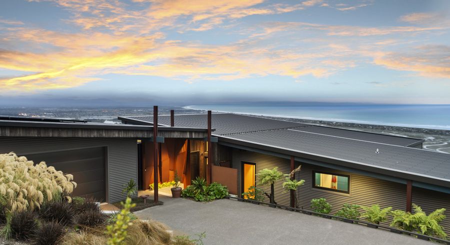  at 6 Cirrus Lane, Mount Pleasant, Christchurch