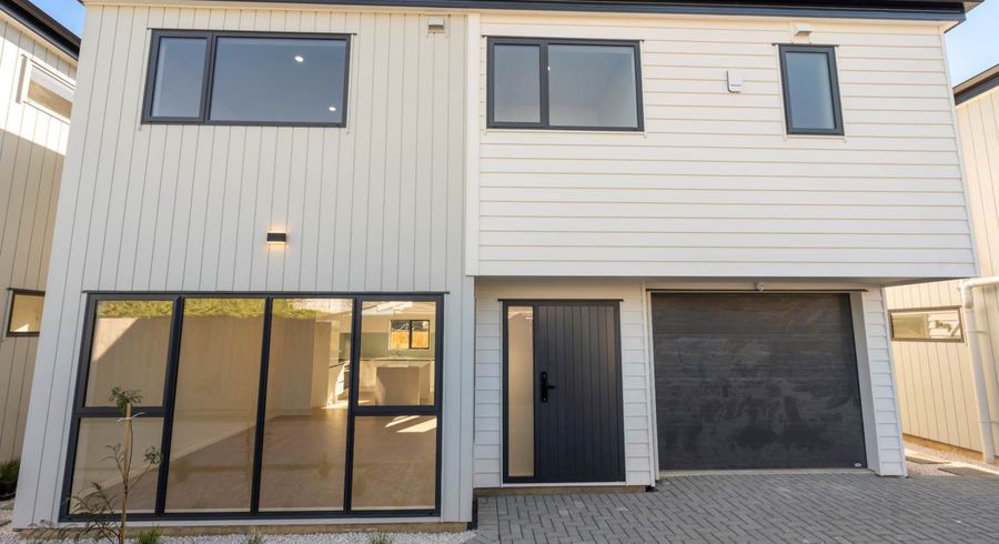  at 90D Seymour Road, Sunnyvale, Waitakere City, Auckland