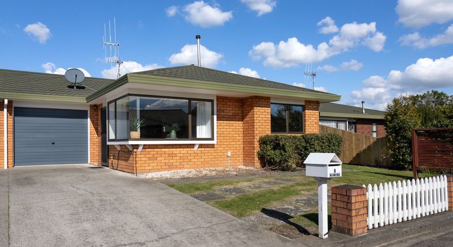  at 4 Edgecombe Court, Roslyn, Palmerston North