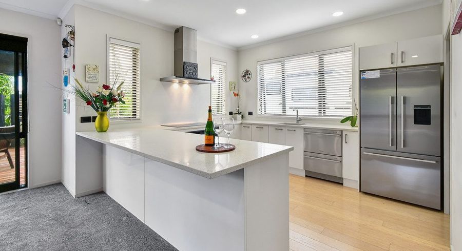  at 27 Searle Drive, Patumahoe, Franklin, Auckland