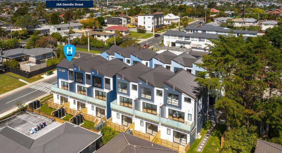  at 16A Geordie Street, Henderson, Waitakere City, Auckland