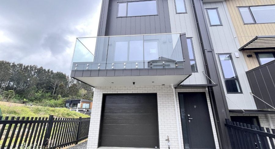  at 17 Irwin Lane, Windsor Park, North Shore City, Auckland
