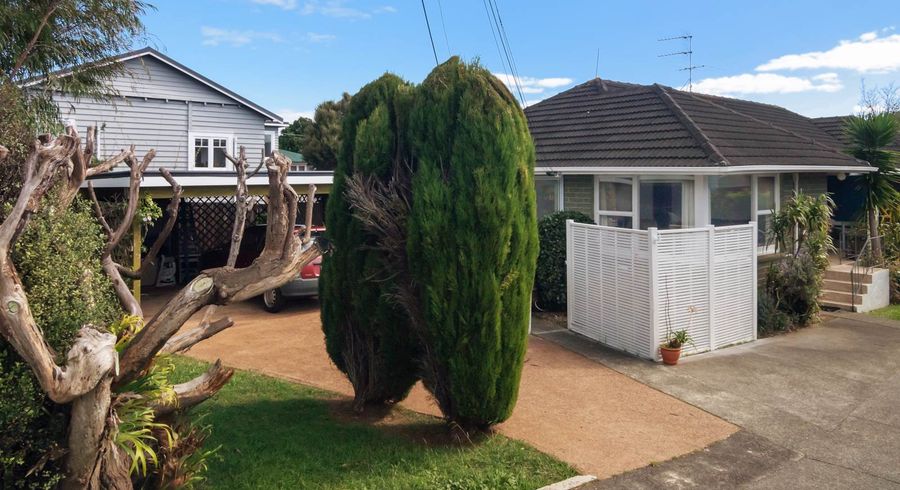  at 1/59 Shakespeare Road, Milford, Auckland