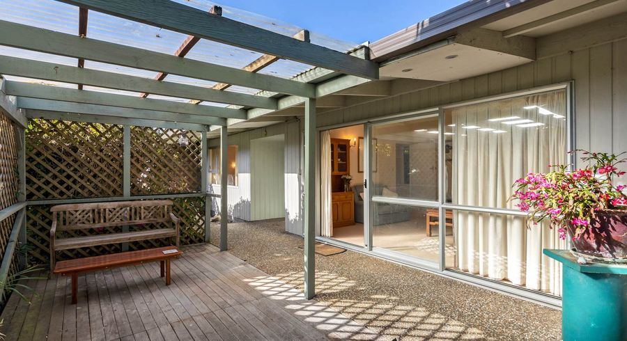  at 2/15 Omana Road, Milford, Auckland
