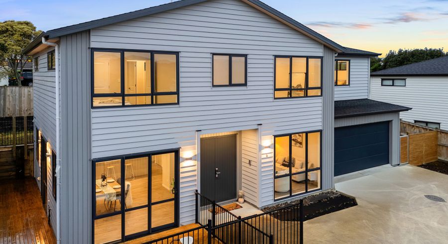  at 4 Ambrosia Avenue, Henderson, Waitakere City, Auckland