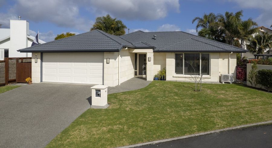  at 44 Contour Avenue, Pyes Pa, Tauranga