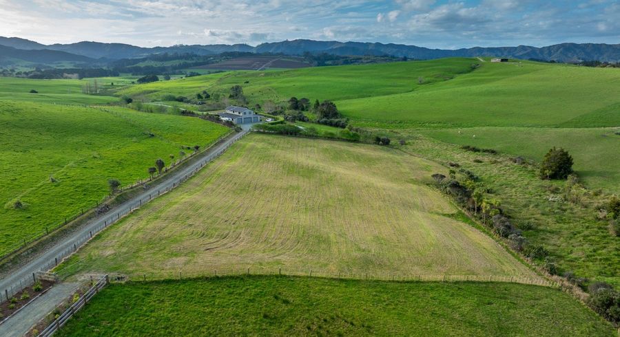  at 989E Kaiwaka-Mangawhai Road, Mangawhai, Kaipara, Northland