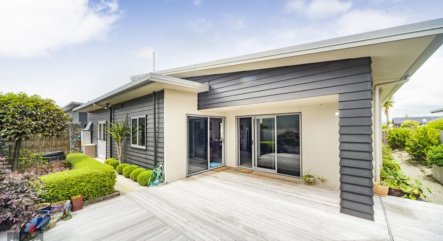  at 25 Rosalie Terrace, Kelvin Grove, Palmerston North