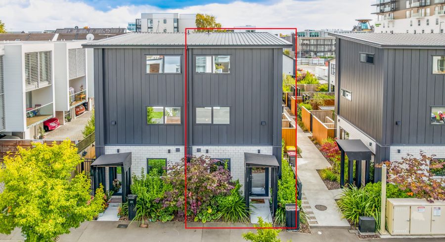  at 2/35 Chester Street West, City Centre, Christchurch City, Canterbury