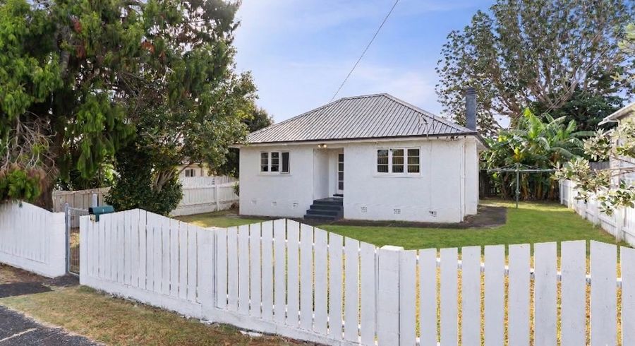  at 1/21 Cleek Road, Mangere East, Manukau City, Auckland