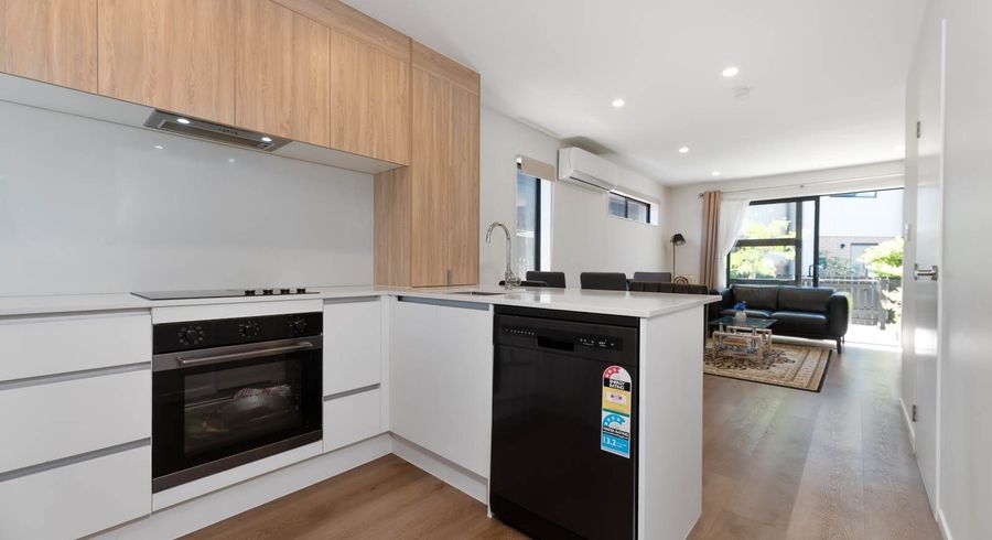  at 2 Selo Street, Glen Eden, Waitakere City, Auckland