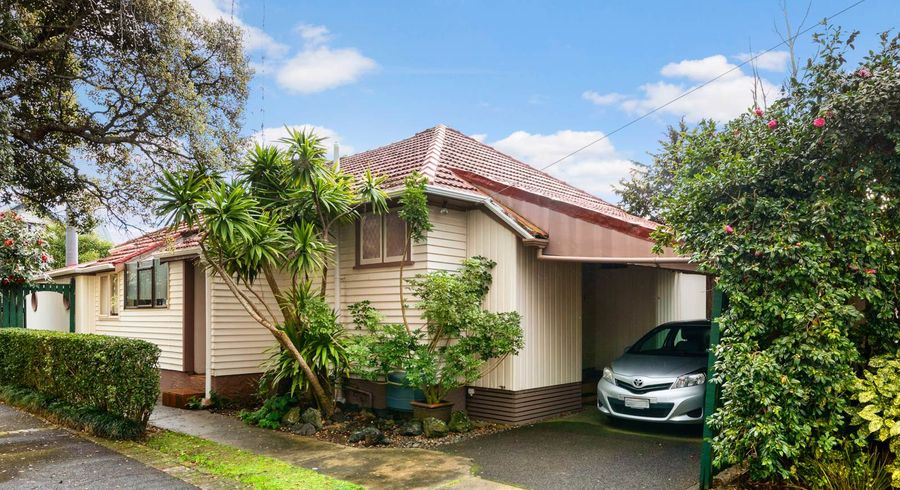  at 55 Mount Roskill Road, Mount Roskill, Auckland
