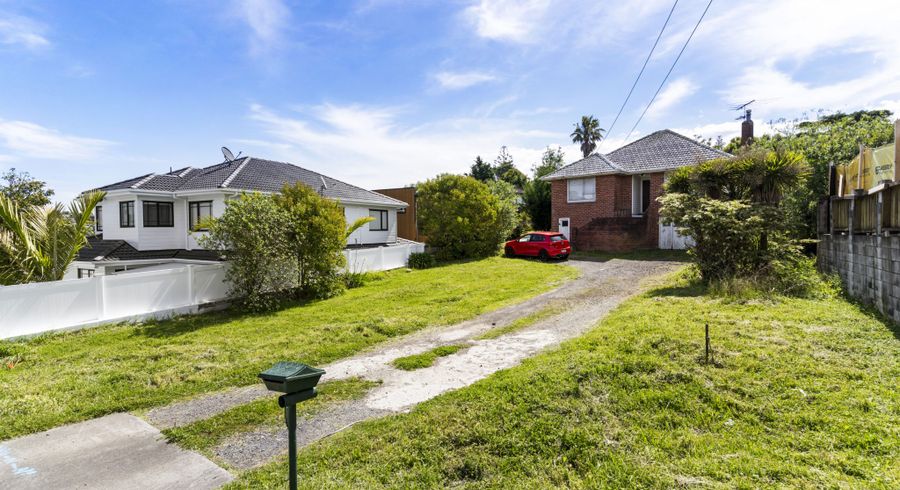  at 3 Commodore Drive,, Lynfield, Auckland City, Auckland