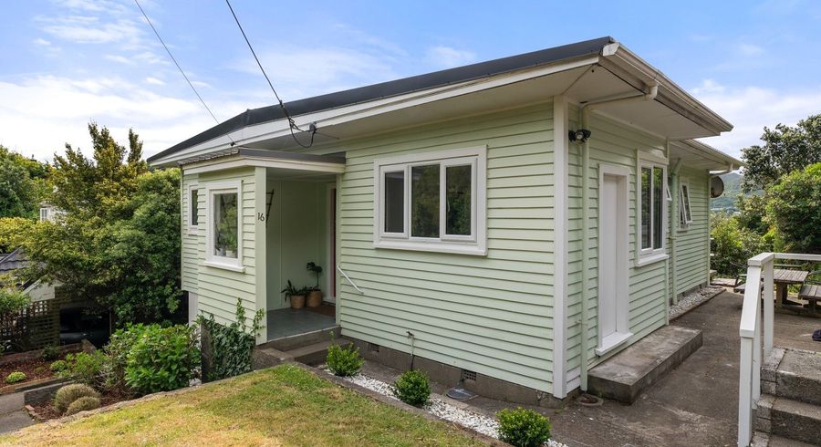  at 16 Waru Street, Khandallah, Wellington, Wellington