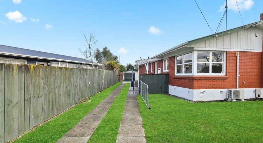  at 33 Fairview Street, Fairview Downs, Hamilton