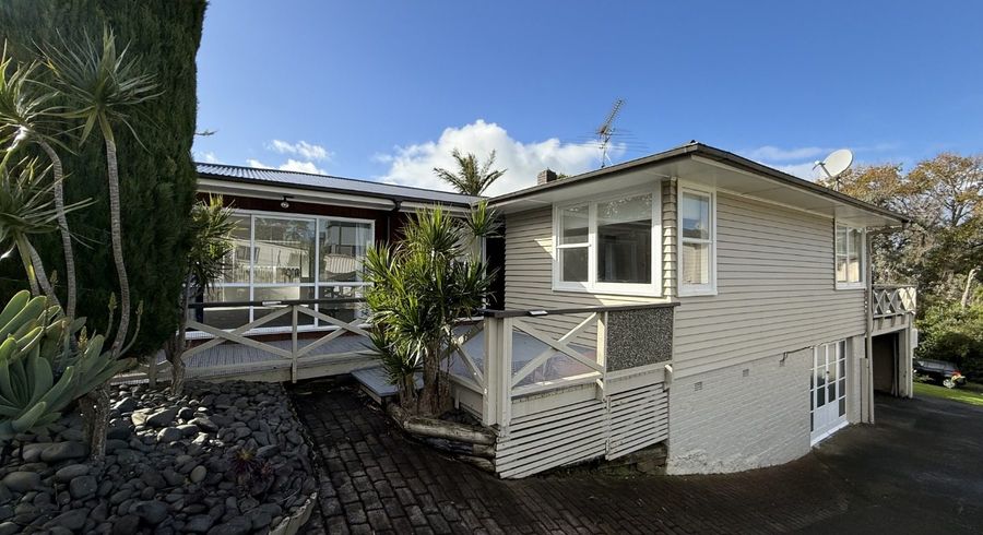  at 5 Trelawn Place, Howick, Manukau City, Auckland