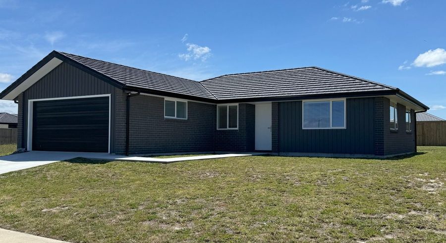  at 30 Te Piriti Road, One Tree Point