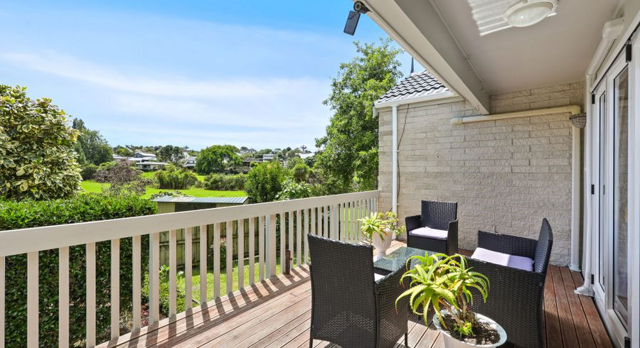  at 2/30 Curacao Place, Half Moon Bay, Manukau City, Auckland