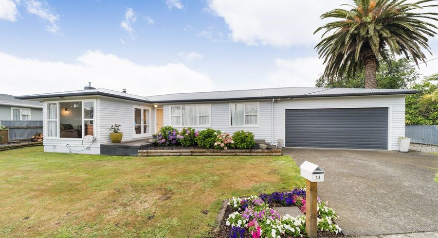  at 16 Marsden Place, Awapuni, Palmerston North, Manawatu / Whanganui