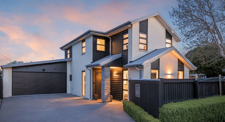  at 2/53 Aorangi Road, Bryndwr, Christchurch