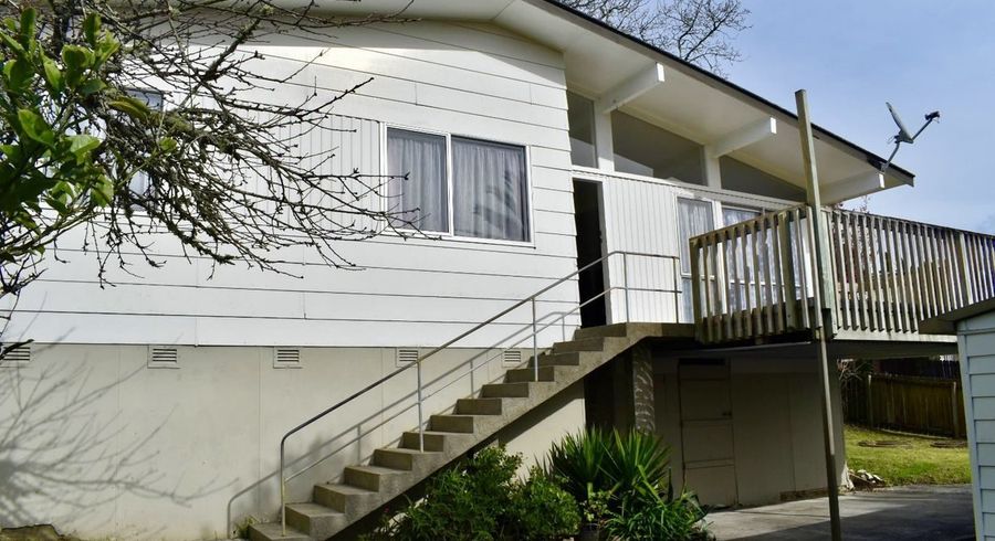  at 3 Garton Drive, Massey, Waitakere City, Auckland