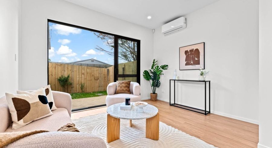  at 2/58 Waipani Road, Te Atatu Peninsula, Waitakere City, Auckland