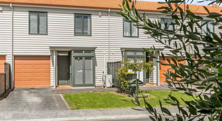  at 43/1 Ambrico Place, New Lynn, Waitakere City, Auckland