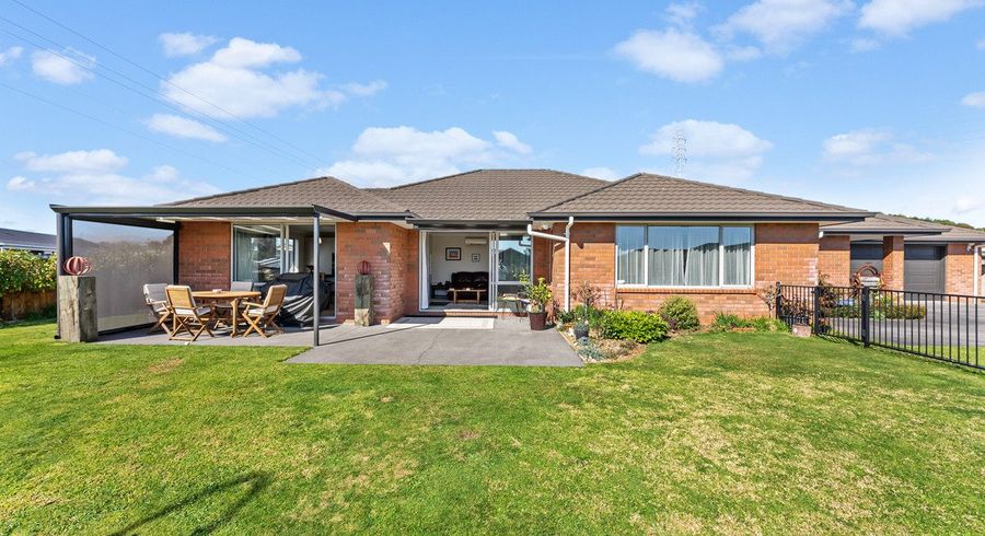  at 1 Honeyfield Drive, Whalers Gate, New Plymouth, Taranaki