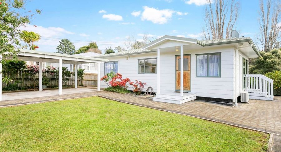 at 142a Lynwood Road, New Lynn, Waitakere City, Auckland