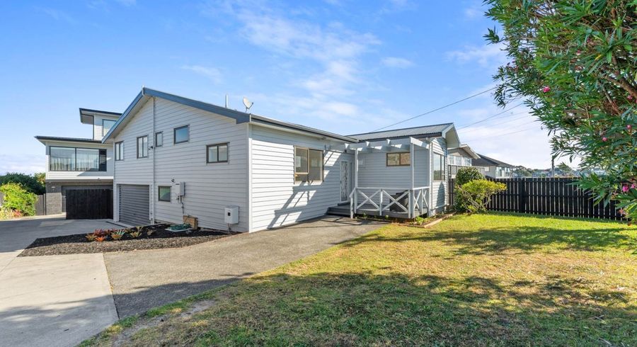  at 85 Pupuke Road, Northcote, North Shore City, Auckland