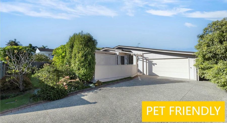  at 32 Fielding Crescent, Farm Cove, Auckland