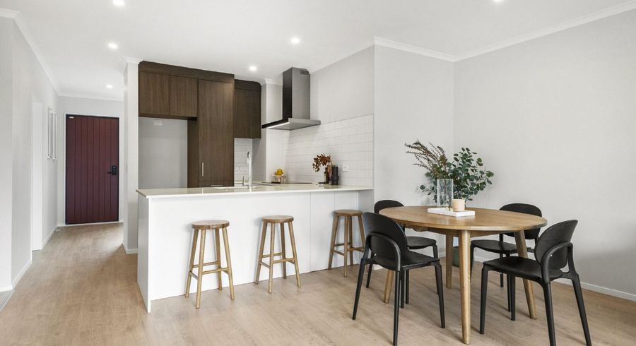  at 2/1 Parapara Place, Albany, North Shore City, Auckland