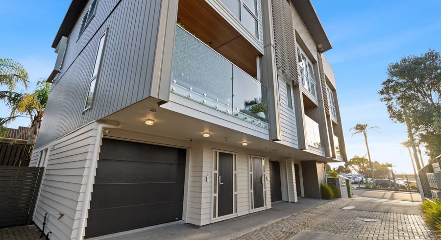  at 3/4 Jutland Road, Hauraki, North Shore City, Auckland