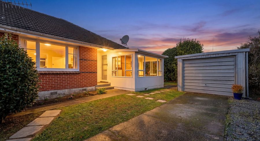  at 2/49A Shakespeare Avenue, Trentham, Upper Hutt, Wellington