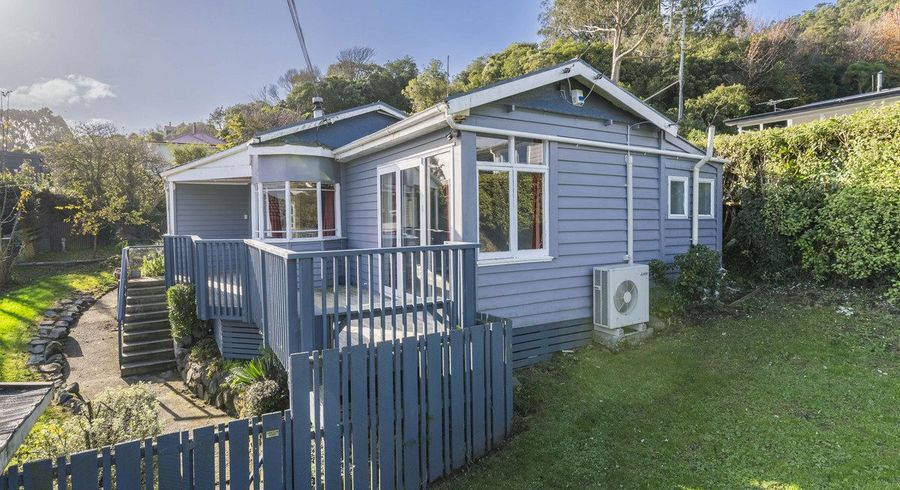  at 7 Dickson Street, Macandrew Bay, Dunedin, Otago