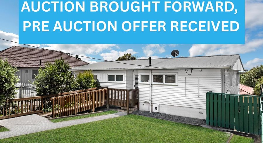  at 1/261 Don Buck Road, Massey, Waitakere City, Auckland