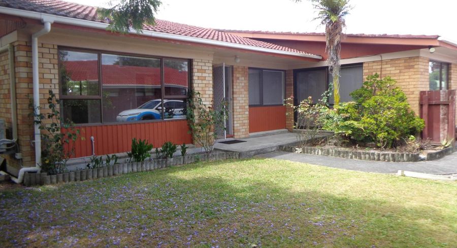  at 14B Ti Nana Crescent, Henderson, Waitakere City, Auckland