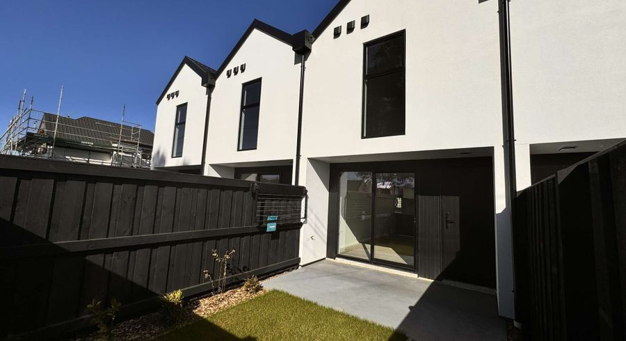 at 2/504 Armagh Street, Linwood, Christchurch