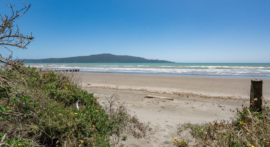  at 239 Manly Street, Paraparaumu Beach, Paraparaumu