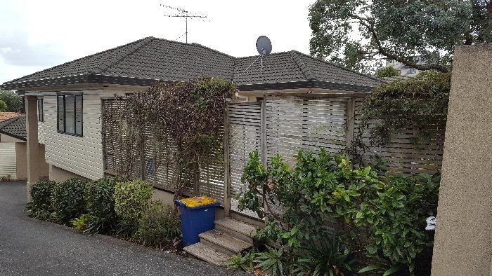  at 80  Sunset Rd, Unsworth Heights, North Shore City, Auckland