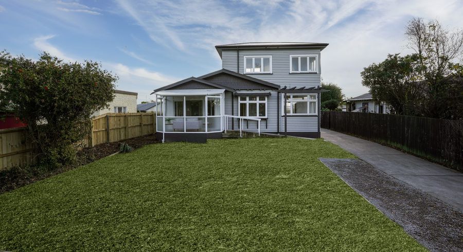  at 21 Wainoni Road, Wainoni, Christchurch City, Canterbury