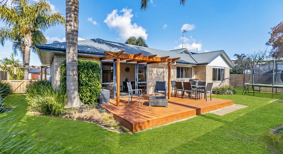  at 6 Merivale Court, Rototuna, Hamilton, Waikato