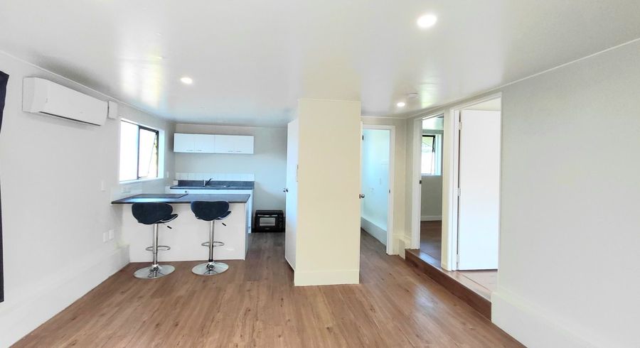  at 30a Chislehurst Street, Henderson, Waitakere City, Auckland