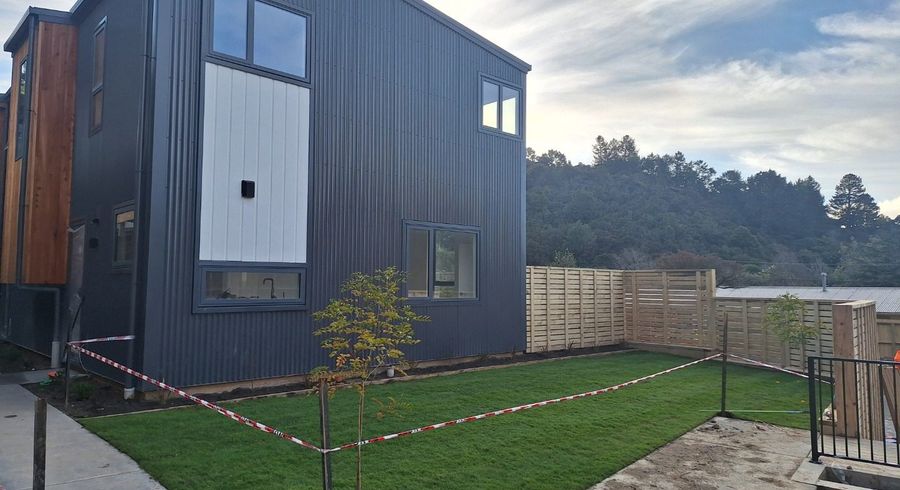  at 11/33 Raukawa Street, Stokes Valley, Lower Hutt, Wellington
