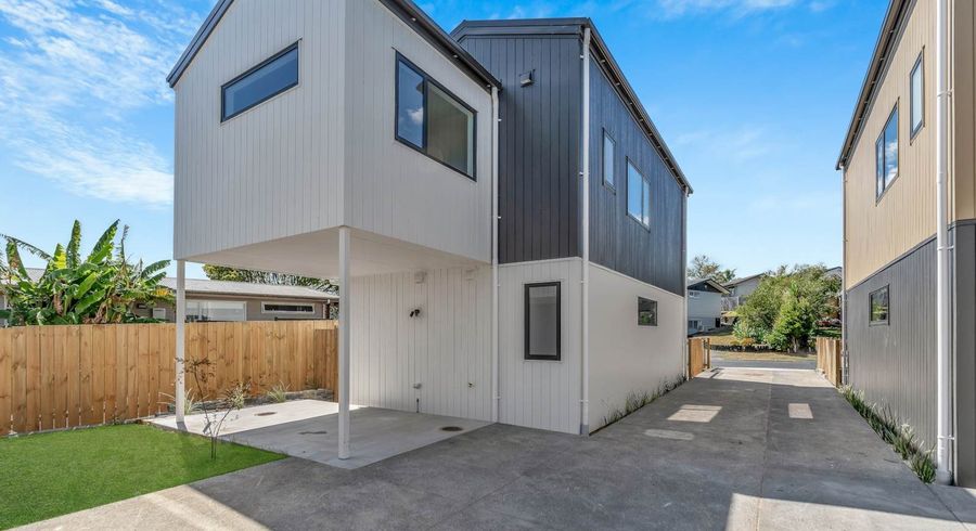  at 73A & 73E Archmillen Avenue, Pakuranga Heights, Manukau City, Auckland