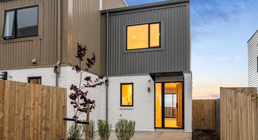  at 8/11 Ryburn Road, Mount Wellington, Auckland City, Auckland