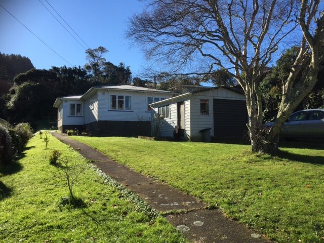  at 102 Chester Road, Tawa, Wellington