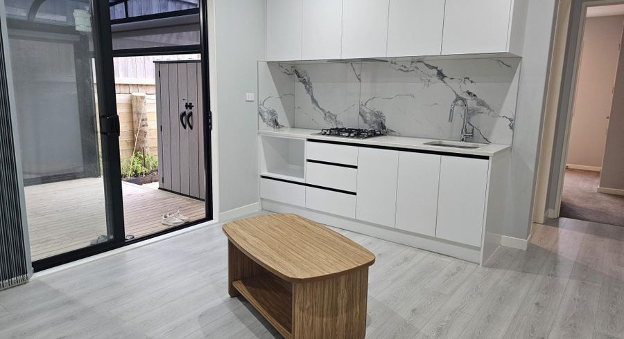  at 5 Kate Duncan Drive, Swanson, Waitakere City, Auckland